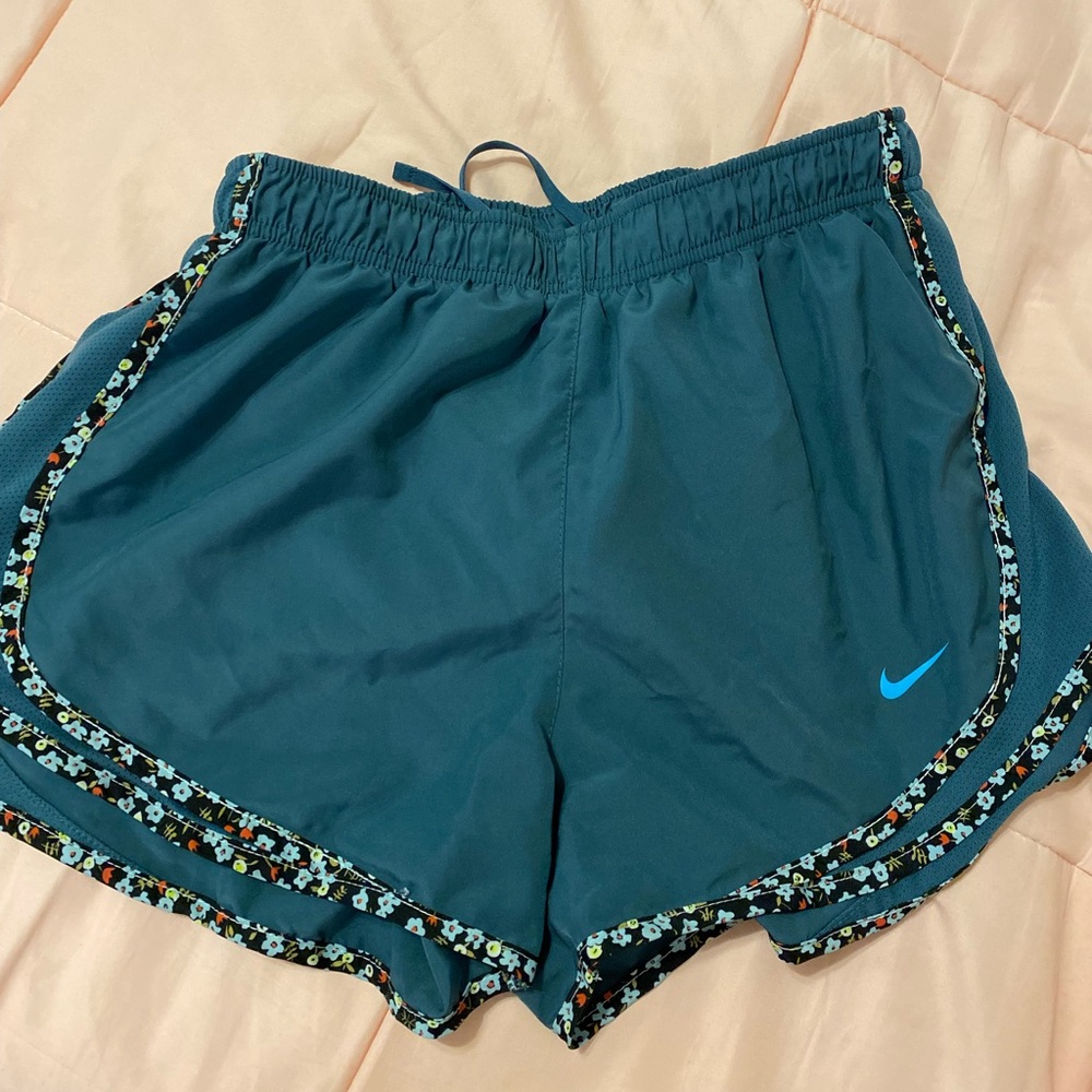womens floral blue nike running shorts